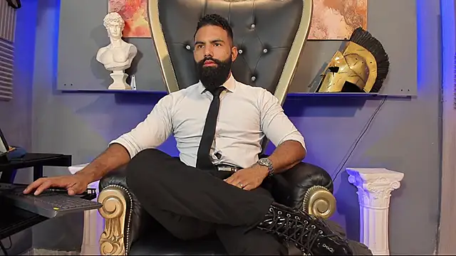 Snapshot of BeardAndrew chatting on 01.08.25 BeardAndrew online show from 01.08.25