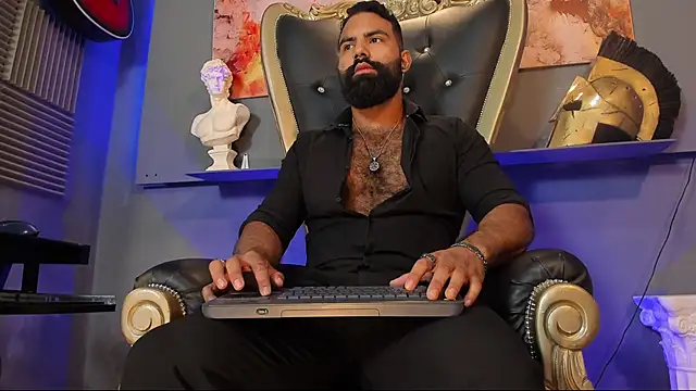 Snapshot of BeardAndrew chatting on 02.04.25 BeardAndrew online show from 02.04.25