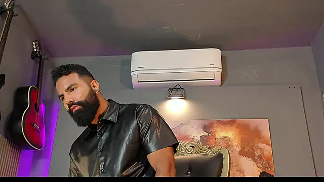 Snapshot of BeardAndrew chatting on 02.13.25 BeardAndrew online show from 02.13.25