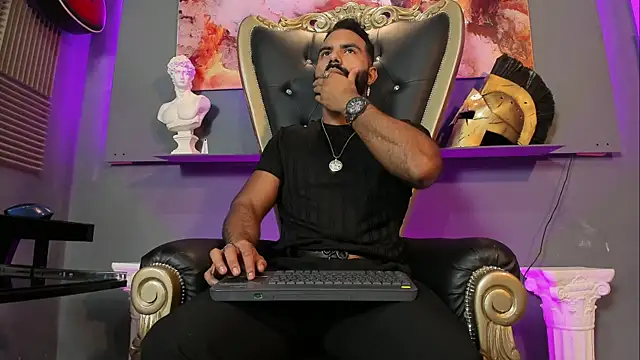 Snapshot of BeardAndrew chatting on 03.04.25 BeardAndrew online show from 03.04.25