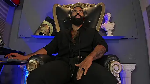 Snapshot of BeardAndrew chatting on 09.10.25 BeardAndrew online show from 09.10.25