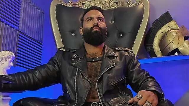 Snapshot of BeardAndrew chatting on 10.11.25 BeardAndrew online show from 10.11.25