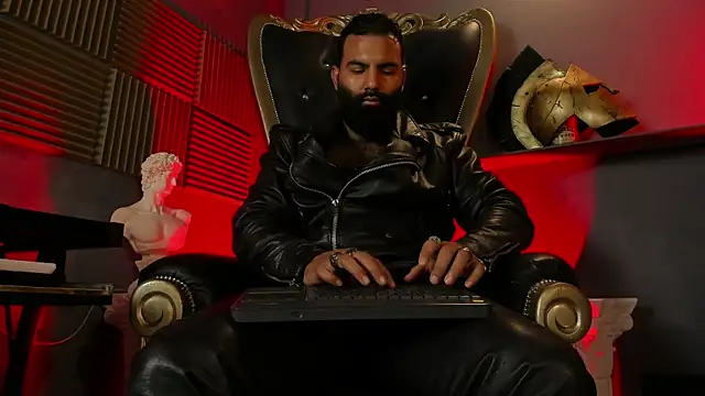 Snapshot of BeardAndrew chatting on 10.15.25 BeardAndrew online show from 10.15.25