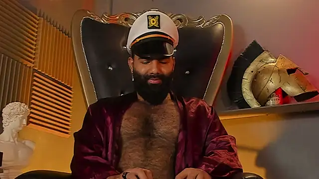 Snapshot of BeardAndrew chatting on 10.25.25 BeardAndrew online show from 10.25.25