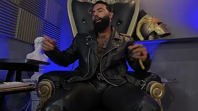 Snapshot of BeardAndrew chatting on 11.14.25 BeardAndrew online show from 11.14.25