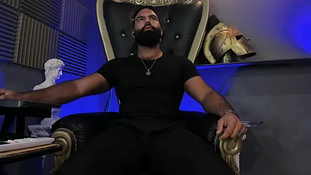 Snapshot of BeardAndrew chatting on 11.15.25 BeardAndrew online show from 11.15.25