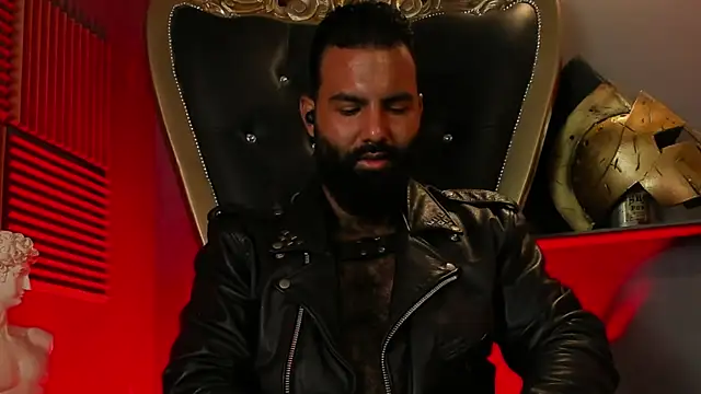 Snapshot of BeardAndrew chatting on 11.17.25 BeardAndrew online show from 11.17.25