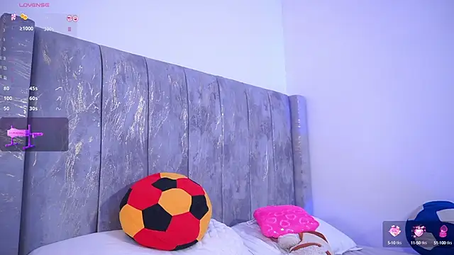 lara giraldo online show from 03.19.25