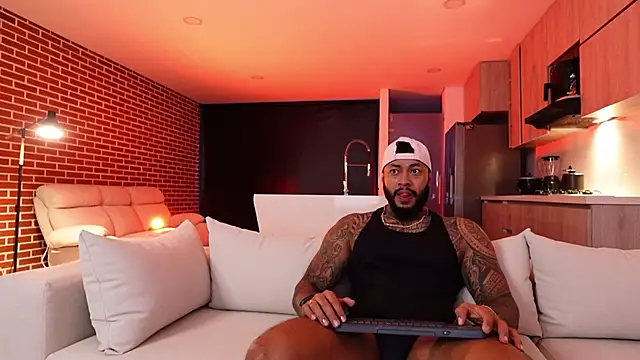 muscle man16 online show from 10.11.25