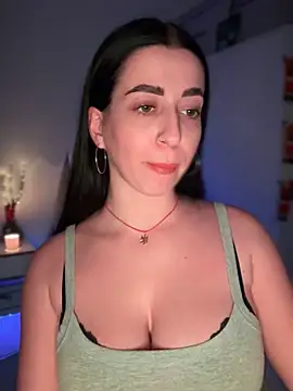 Emylia online show from 12.16.24