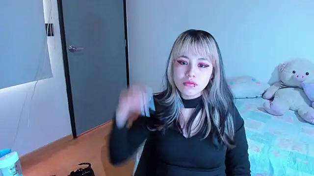 Akane-Mou online show from 12.07.24