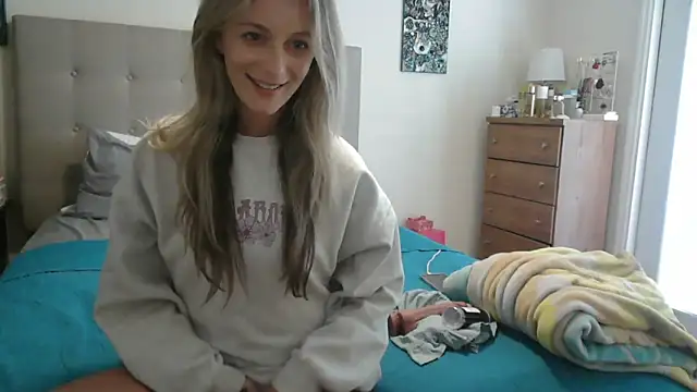 Heyitsmee33 online show from 09.09.25