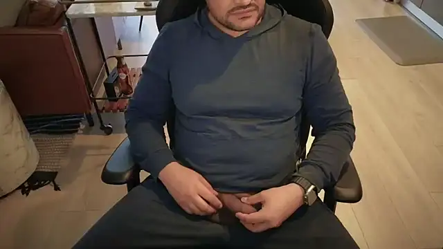 HungandThickLatin online show from 11.14.25