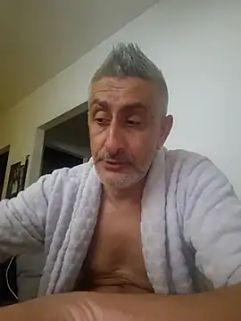 DildoG45 online show from 12.21.25