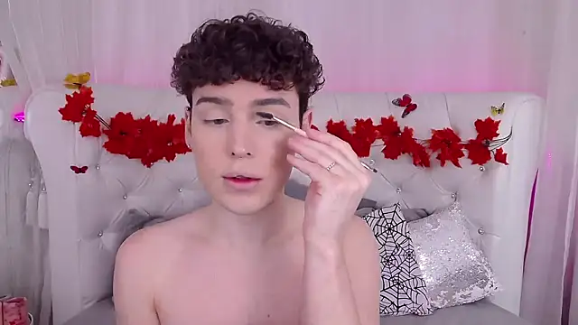 Snapshot of RobbyCharming chatting on 10.26.25 RobbyCharming online show from 10.26.25