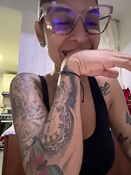 charlotte stevenss  online show from 12.30.24
