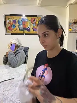 charlotte stevenss  online show from 10.28.25