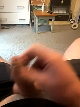 Averagematt1991 online show from 11.10.25