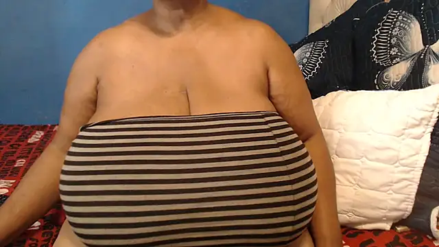 CUTEFIRMMELONSS online show from 03.21.26