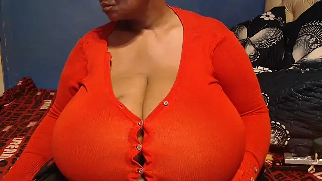 CUTEFIRMMELONSS online show from 03.23.26