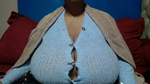 CUTEFIRMMELONSS online show from 05.30.26