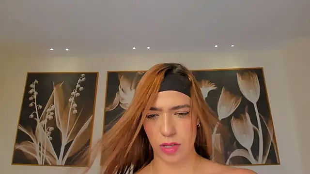 Snapshot of MariamRivera_ chatting on 12.04.24 MariamRivera  online show from 12.04.24