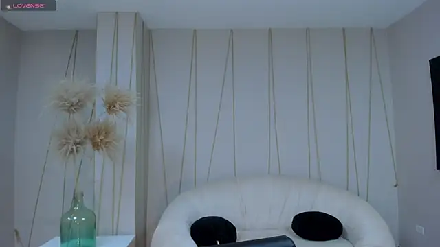 Snapshot of MariamRivera_ chatting on 01.29.25 MariamRivera  online show from 01.29.25