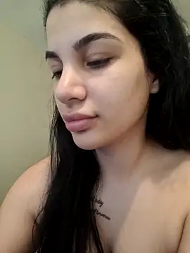 Snapshot of Samira30 chatting on 02.28.25 Samira30 online show from 02.28.25