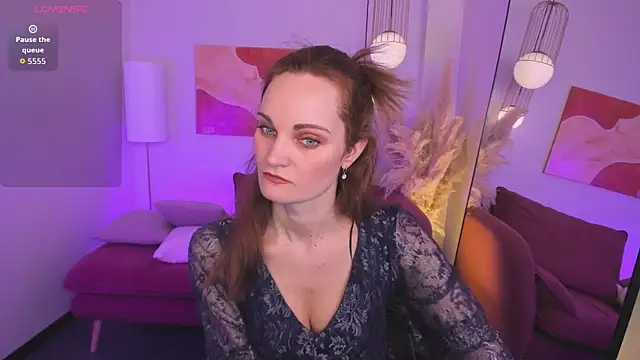 SaraSubtlety online show from 04.01.26