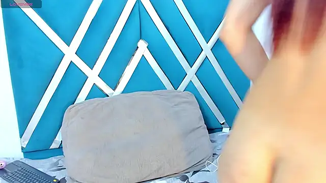 Snapshot of lara_murphy chatting on 11.14.25 lara murphy online show from 11.14.25