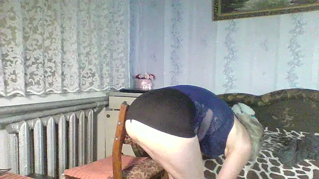 Snapshot of Annie_Heart chatting on 09.19.25 Annie Heart online show from 09.19.25