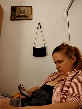 She-devilx online show from 11.04.25