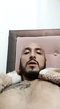 Snapshot of KenllyH chatting on 01.05.25 KenllyH online show from 01.05.25