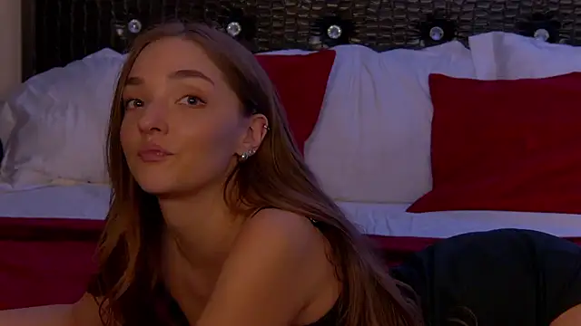 VirginieCruz online show from 01.27.25