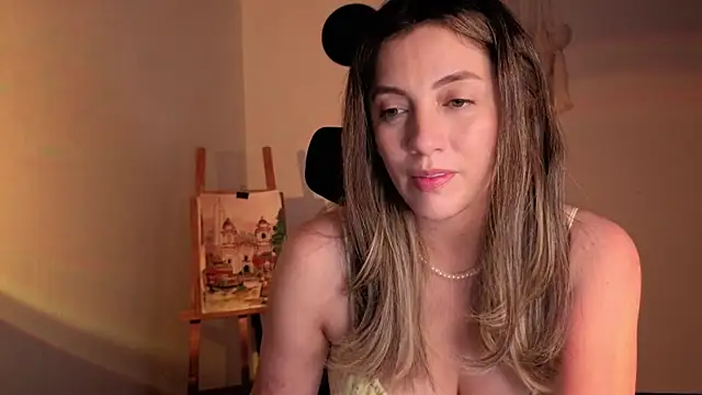 Snapshot of Mala_Bad chatting on 10.19.25 Mala Bad online show from 10.19.25