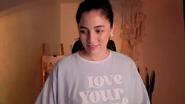 Snapshot of Mala_Bad chatting on 10.27.25 Mala Bad online show from 10.27.25