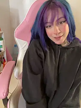 Lucygothic online show from 12.27.24