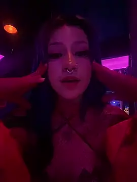 Lucygothic online show from 02.18.25