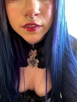 Lucygothic online show from 02.25.25