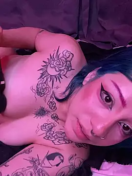 Lucygothic online show from 03.14.25