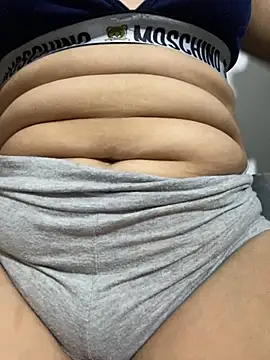 Lucia-Candy online show from 10.28.25