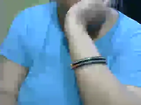 Snapshot of Mona_love143 chatting on 11.13.25 Mona love143 online show from 11.13.25