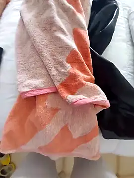 Snapshot of SARAHARD chatting on 02.27.25 SARAHARD online show from 02.27.25