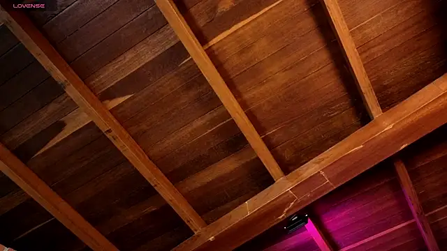 zinnia mosley online show from 04.08.26