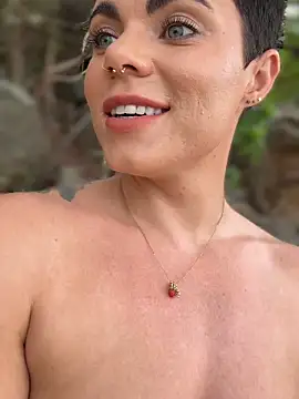 LukeLouHarvey online show from 10.10.25