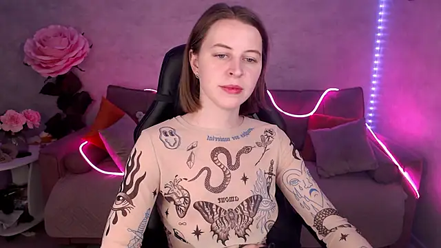 Snapshot of tiffany__burn chatting on 02.07.25 tiffany burn online show from 02.07.25