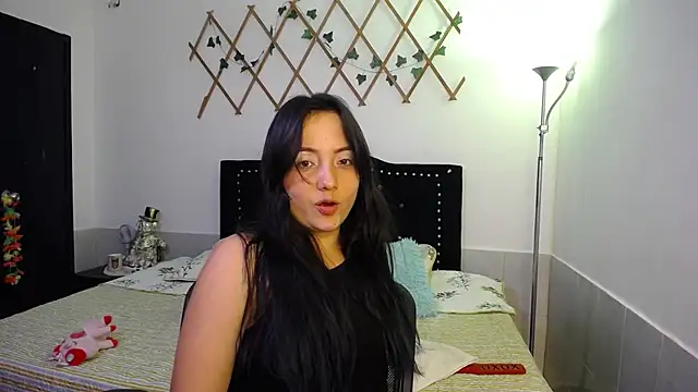 naughty girl 4u online show from 10.21.25