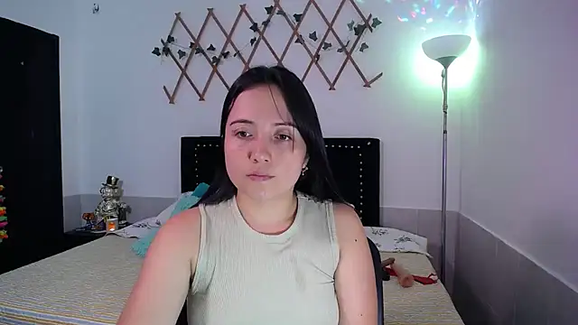 naughty girl 4u online show from 11.23.25