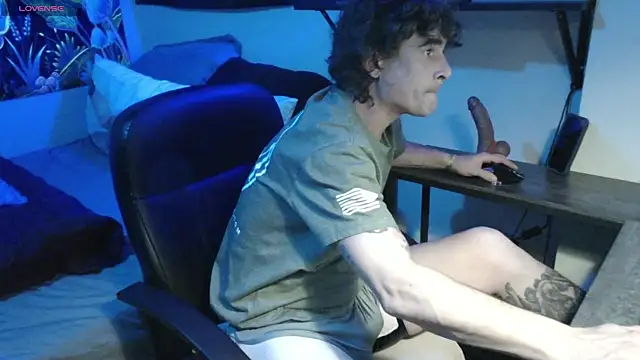 Snapshot of XxBobbyDigitalxX chatting on 01.15.25 XxBobbyDigitalxX online show from 01.15.25