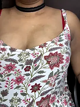 SCHOOL Girl 0 online show from 09.26.25